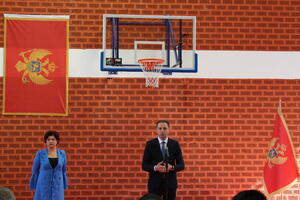 Rekonstruisana sala gimnazije u Tuzima