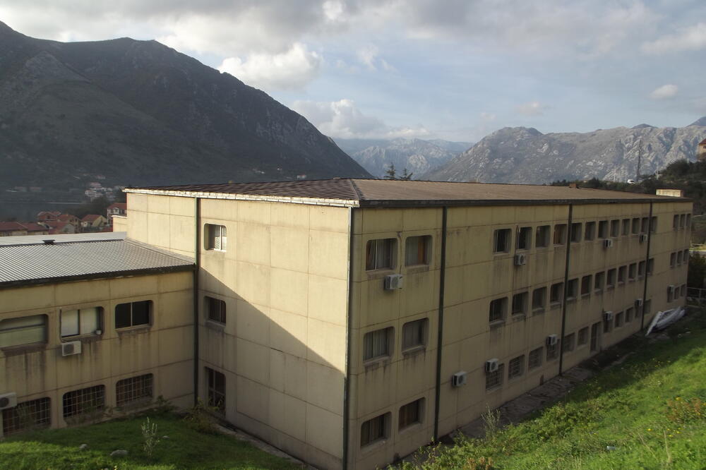 Gimnazija Kotor, Foto: Ivana Komnenić