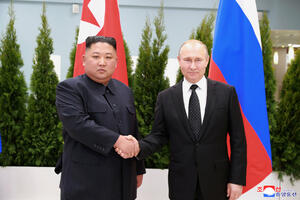 Kim na sastanku sa Putinom: Mir u regionu zavisi od SAD