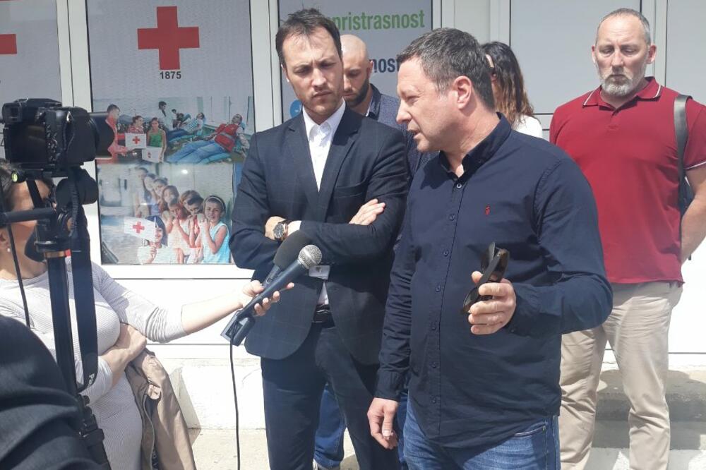 Donijeli poklone na pravo mjesto, Foto: Prava Crna Gora