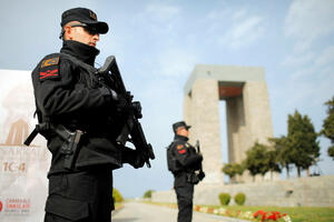 Nove racije u Turskoj: Uhapšeno 115 vojnika