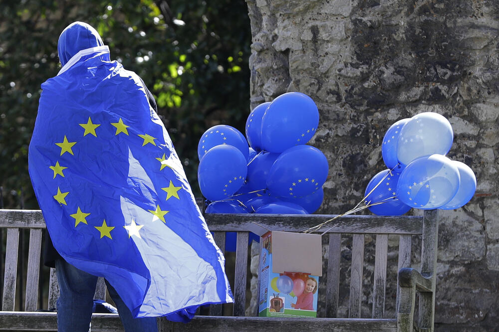 Haos u Britaniji upozorenje ostalim članicama, Foto: Kirsty Wigglesworth/AP