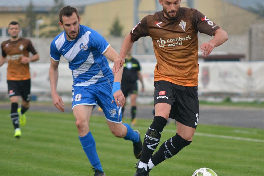 Janković (Sutjeska) i Stoiljković (Budućnost), Foto: Milan Šapurić