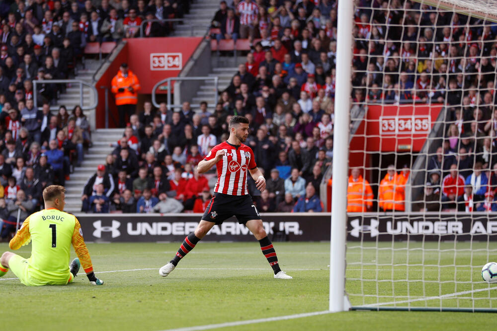 Long je ovo zapravo promašio, Foto: Reuters