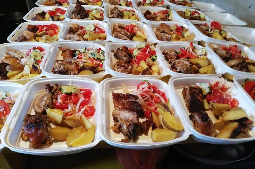 Ručak obezbijeđen za 50 porodica iz Podgorice i Danilovgrada, Foto: Banka hrane