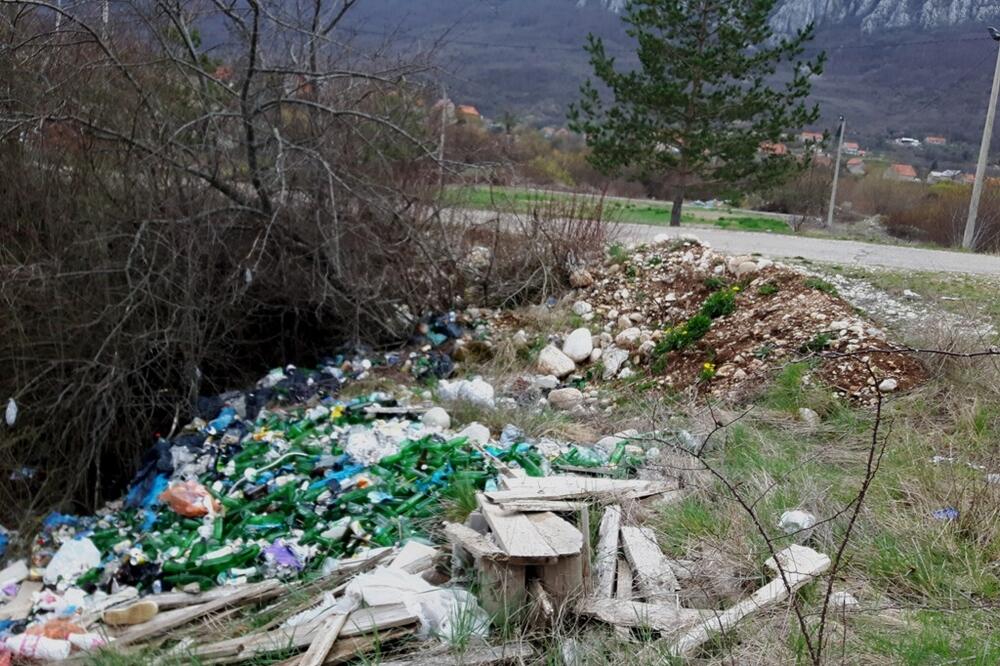 Deponija u mjestu Most Jugovića, Foto: Župa u srcu