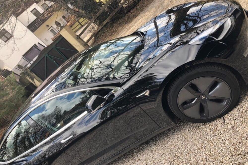 Električni automobil “tesla model 3”, Foto: Privatna arhiva