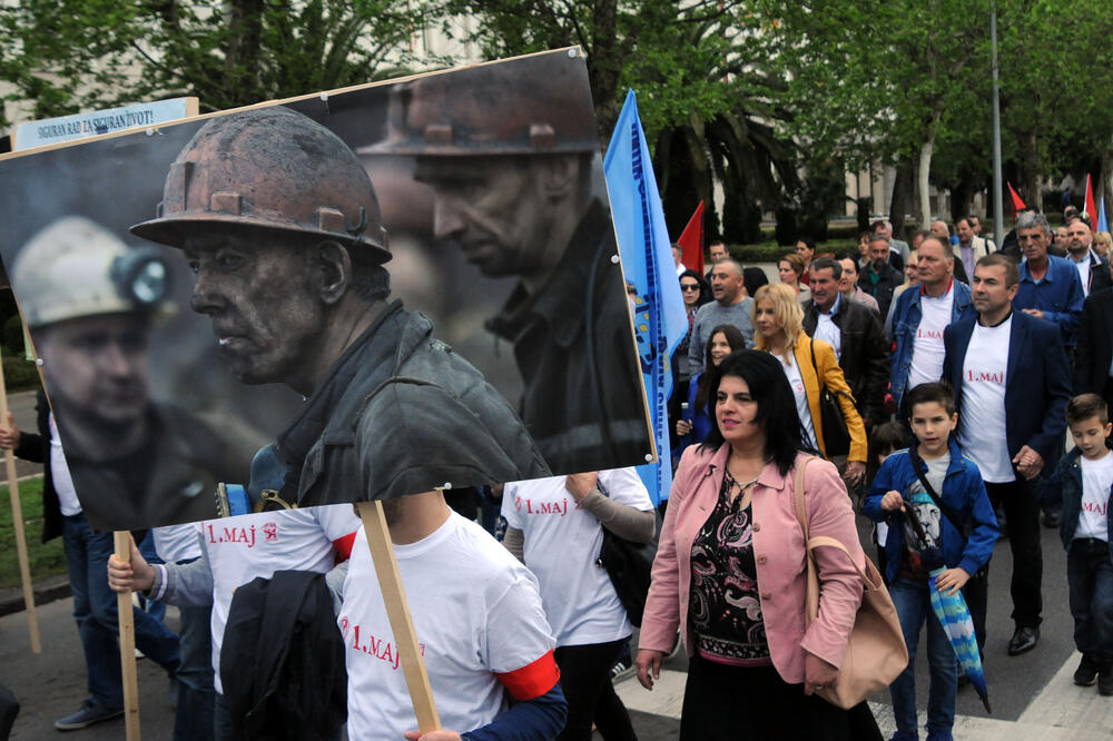 Daleko od države socijalne pravde: Sa ranijih prvomajskih šetnji USS-a, Foto: Luka Zeković