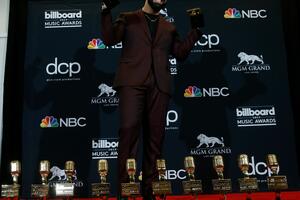 Drejk postavio rekord na Bilbordovim nagradama