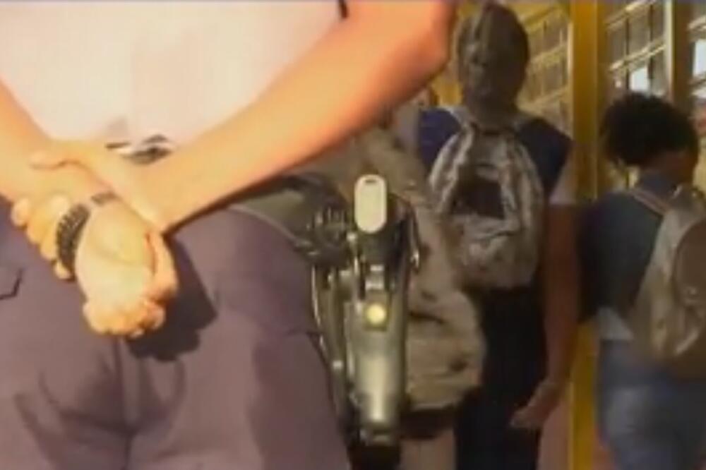 Policija vodi računa o disciplini, Foto: Vijesti video
