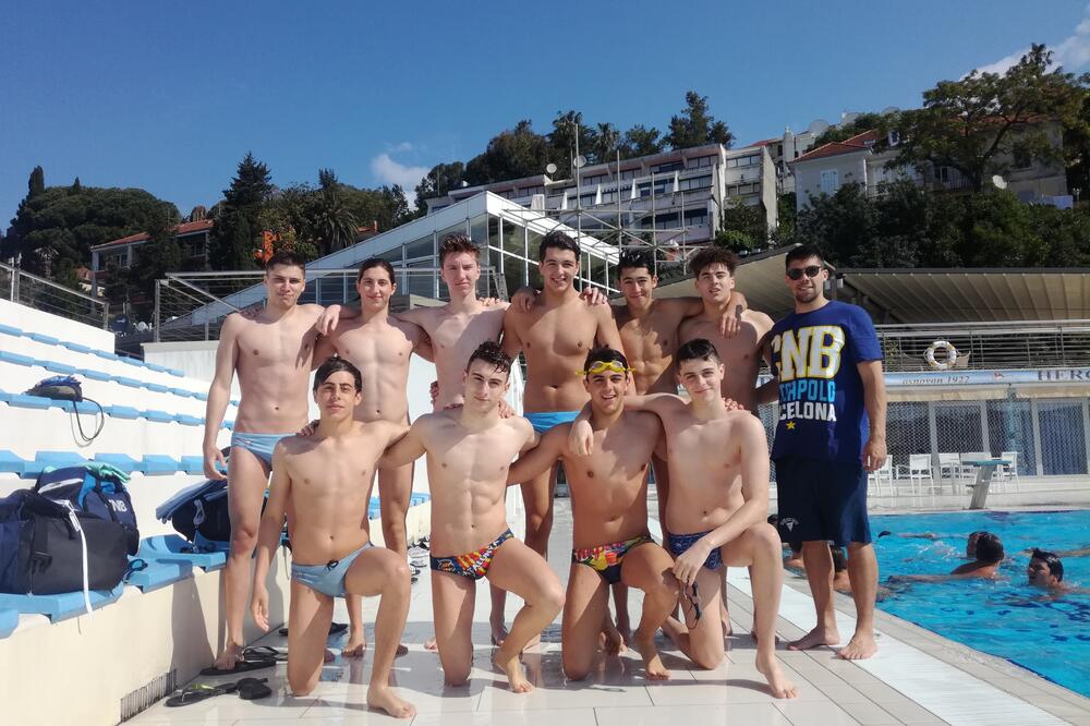 Mladi vaterpolisti Barselone