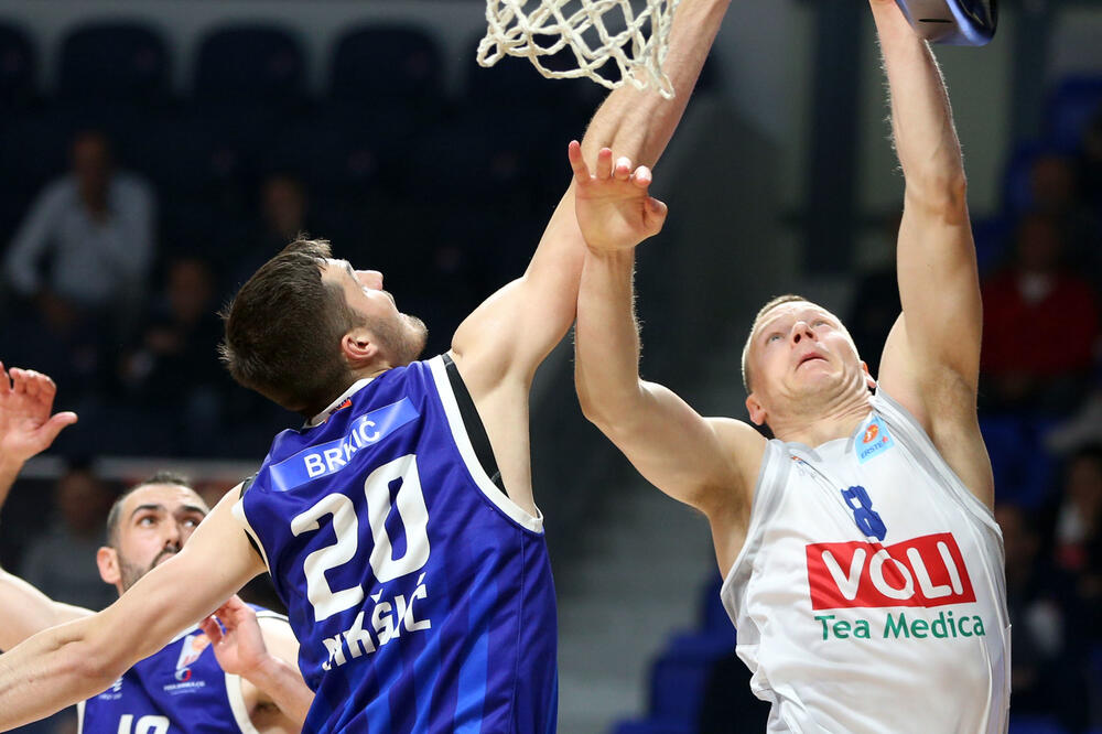 Sa utakmice Budućnost - Sutjeska, Foto: Filip Roganović