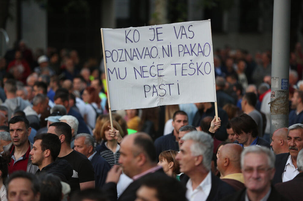 Sa protesta održanog 20. aprila, Foto: Filip Roganović