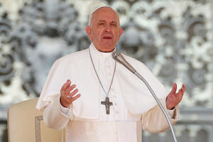 Papa Franjo: Dolazim u Skoplje da posijem sjeme bratstva
