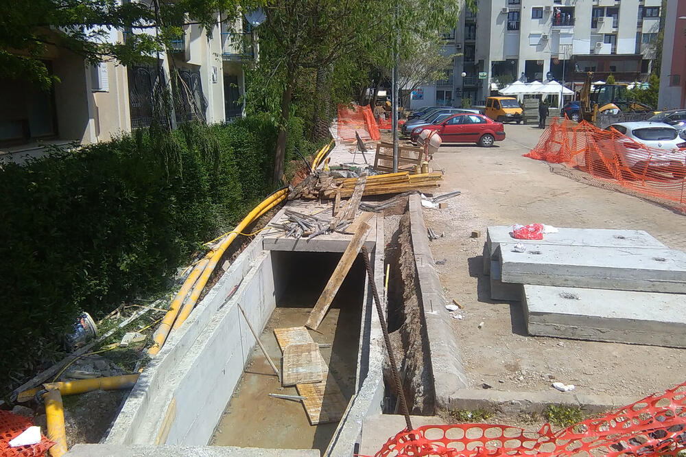 Sređivanje kanala od Doma zdravlja do marine, Foto: Radomir Petrić