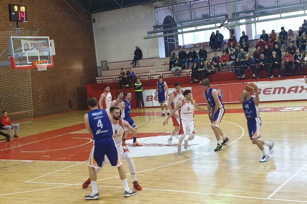 Sa meča Lovćen - Mornar (Foto: Cetinjski list)