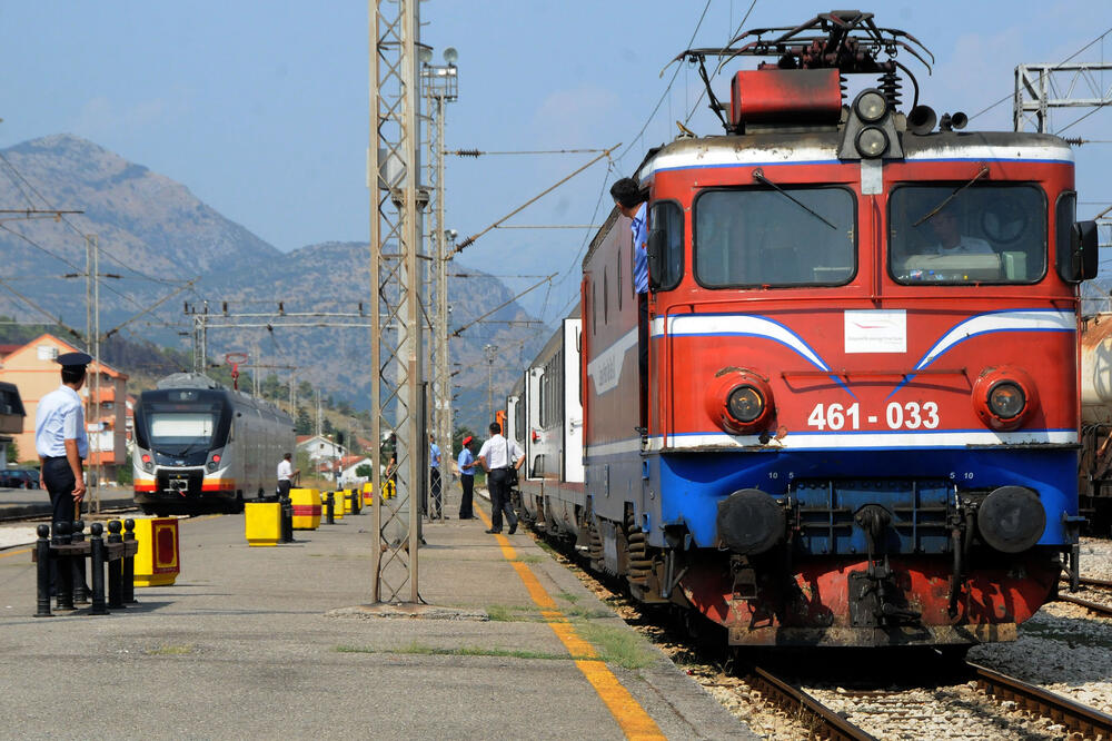 Rashodi sve veći: Željeznički prevoz, Foto: Luka Zeković