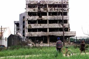 NATO bombardovanje: Noć kada je Amerika pogodila ambasadu Kine u...