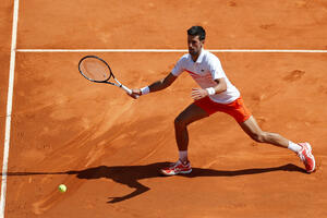 Đoković lako protiv Frica do trećeg kola