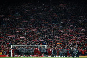 You'll never walk alone: Ovako je pjevao "Enfild roud"