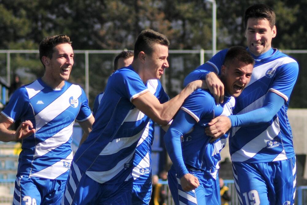 Jure i titulu i rekord: Fudbaleri Sutjeska, Foto: Milan Šapurić