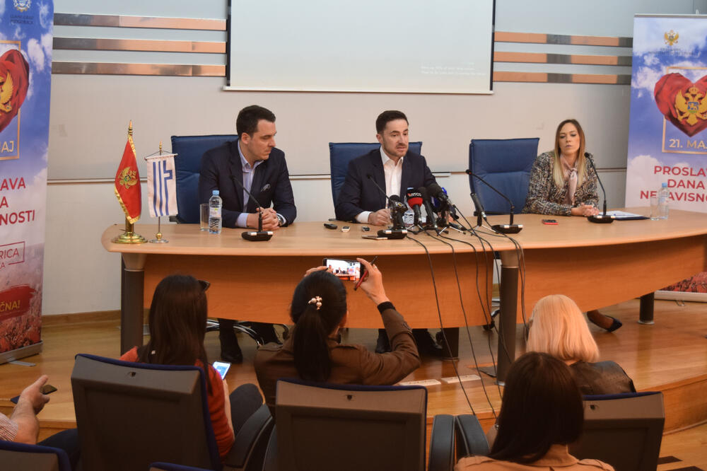 Sa pres konferencije, Foto: Luka Zeković