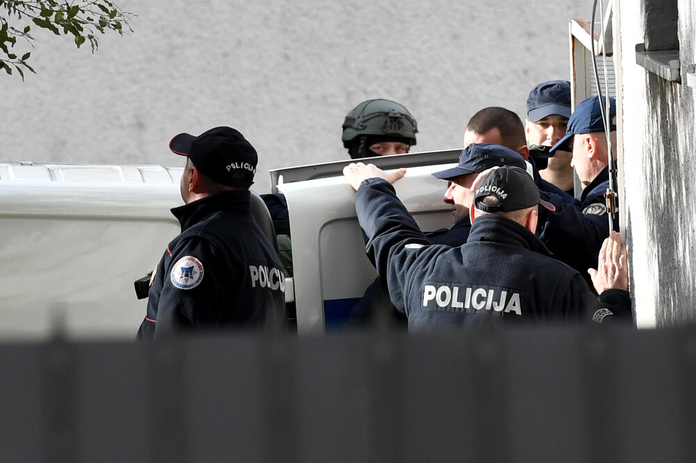 Dovođenje Kašćelana u Viši sud (arhiva), Foto: Savo Prelević