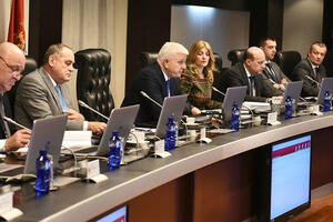 Bošnjak: Vlada stanovima drži "na uzici" sudije, poslanike...