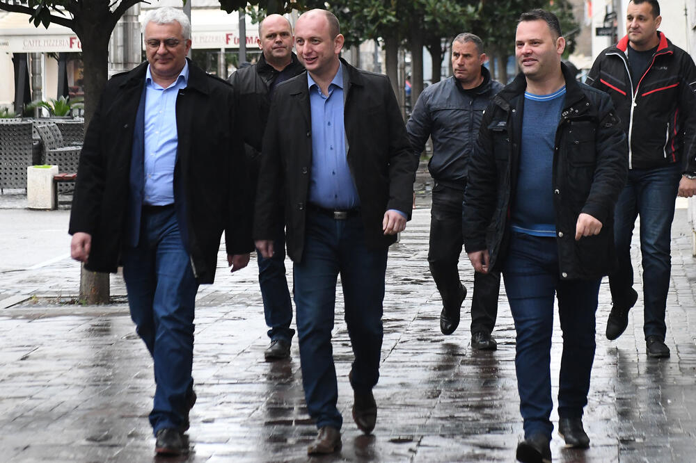 Mandić, Knežević i Čađenović, Foto: Savo Prelević