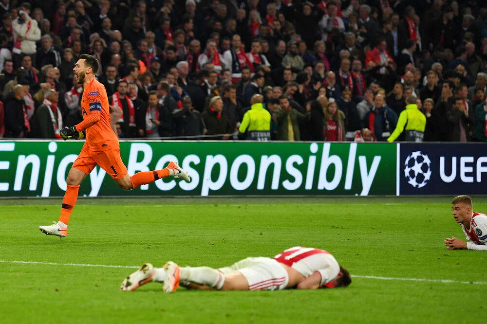 De Jong u nevjerici nakon ispadanja, Foto: Reuters