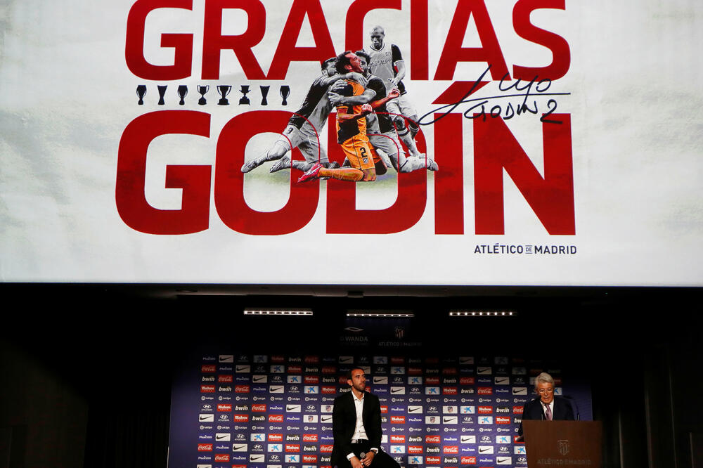 Scenografija na Godinovoj oproštajnoj konferenciji u Atletiku, Foto: Reuters