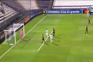 Pogledajte bizaran gol u Kopa Libertadoresu