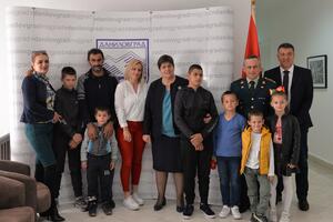 Lijep gest crnogorskog vojnika: Donirao 1.000 eura samohranom ocu...