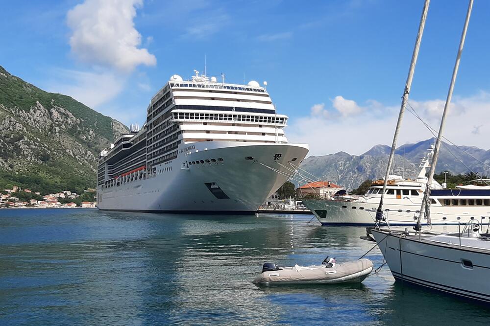 MSC Magnifica u Kotoru, Foto: Siniša Luković