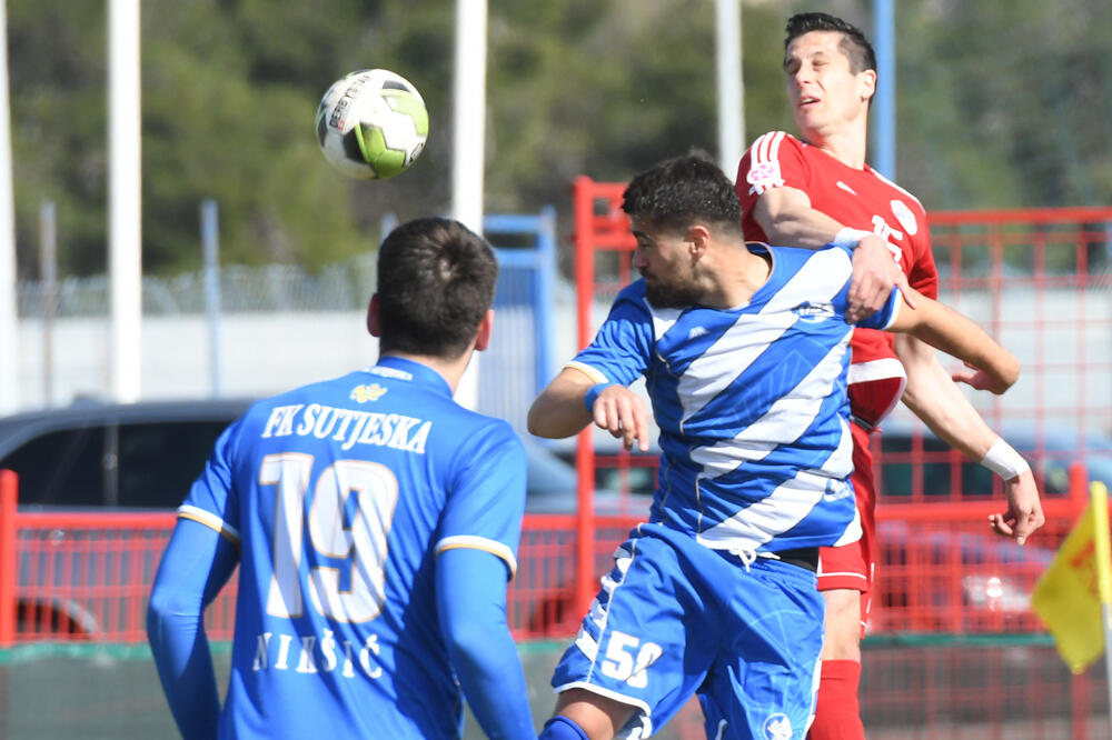 Sa prošlog meča OFK Titograd - Sutjeska, Foto: Savo Prelević