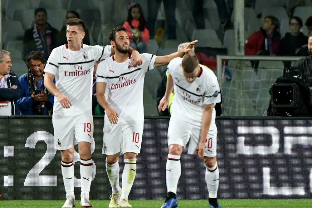 Velika tri boda za Milan, Foto: Beta/AP