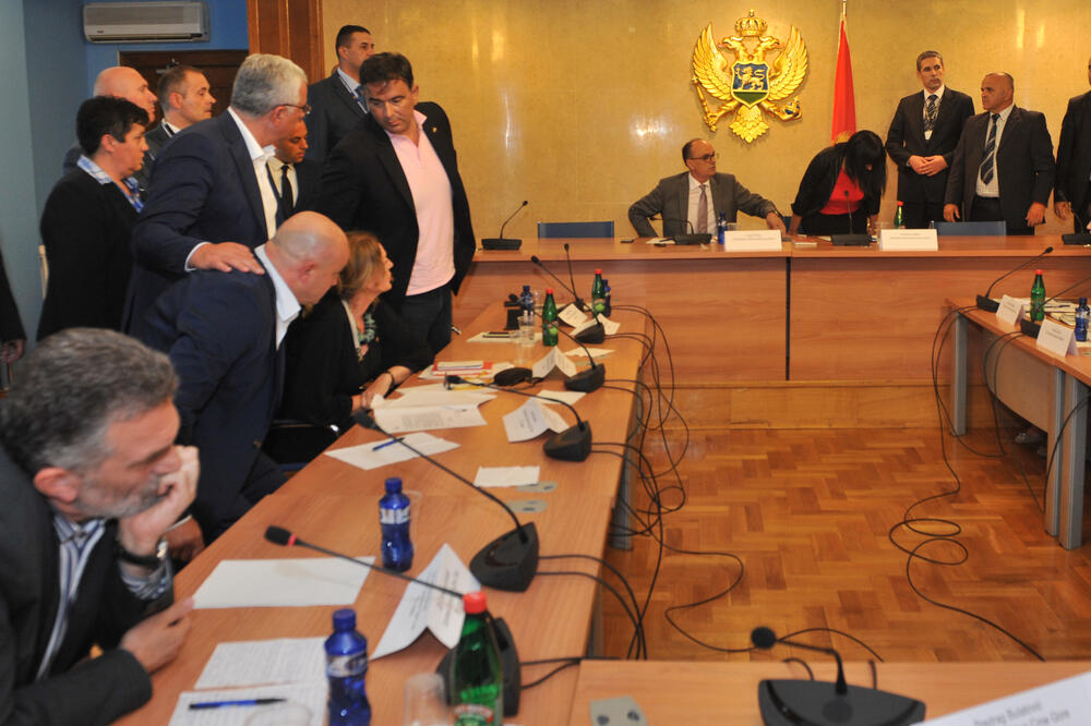 Poslanici sve češće nasrću na kolege: Sa sjednice Administrativnog odbora, Foto: Savo Prelević