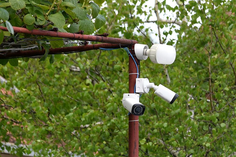 Raskrsnica u Duklu pod nadzorom, Foto: Boris Pejović