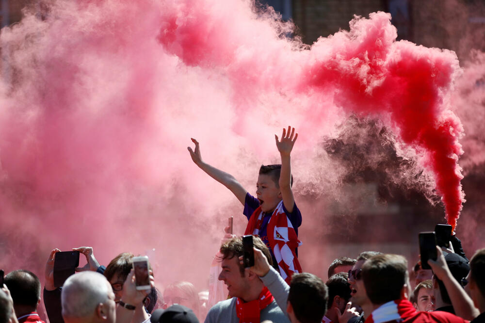 Navijači Liverpula na Enfildu, Foto: Reuters