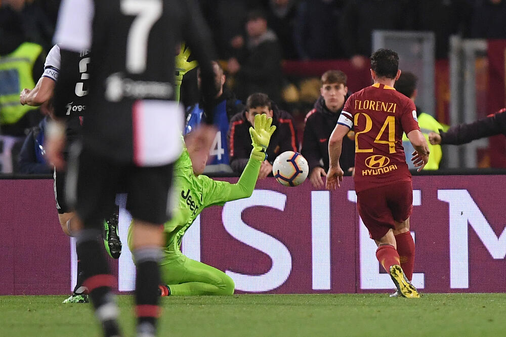 Florenci pogađa za 1:0, Foto: Reuters