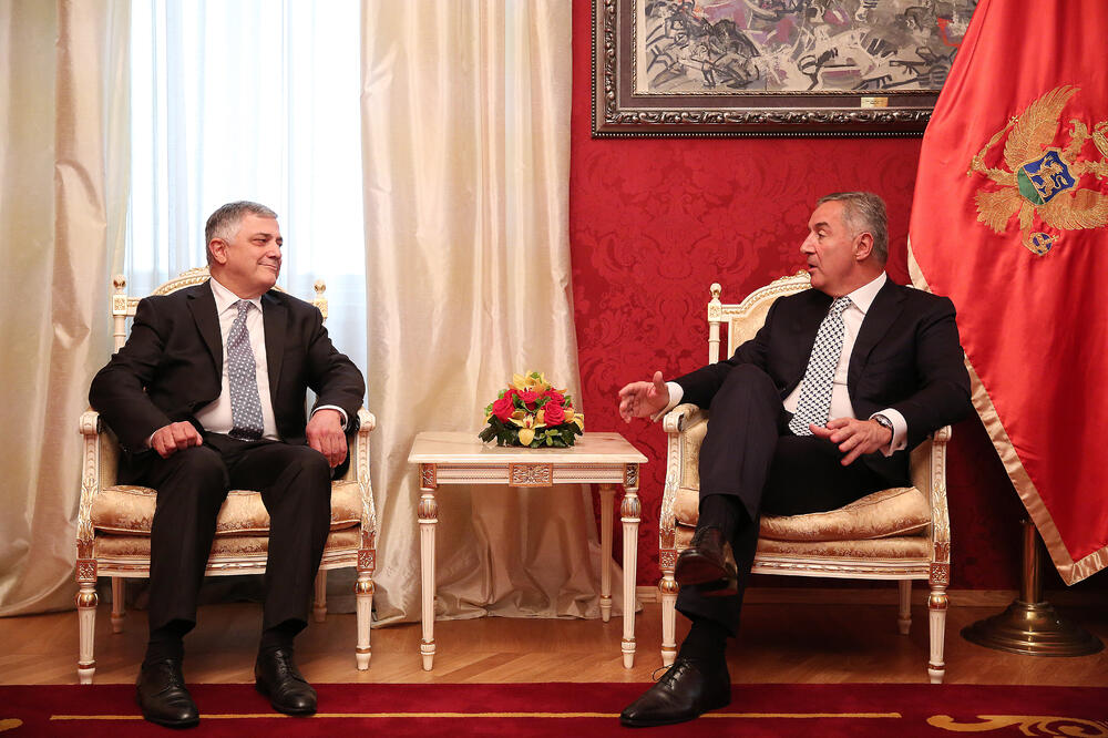 Predsjednik Crne Gore Milo Đukanović i ambasador Gruzije Zala Gogsadže, Foto: Kabinet predsjednika Crne Gore