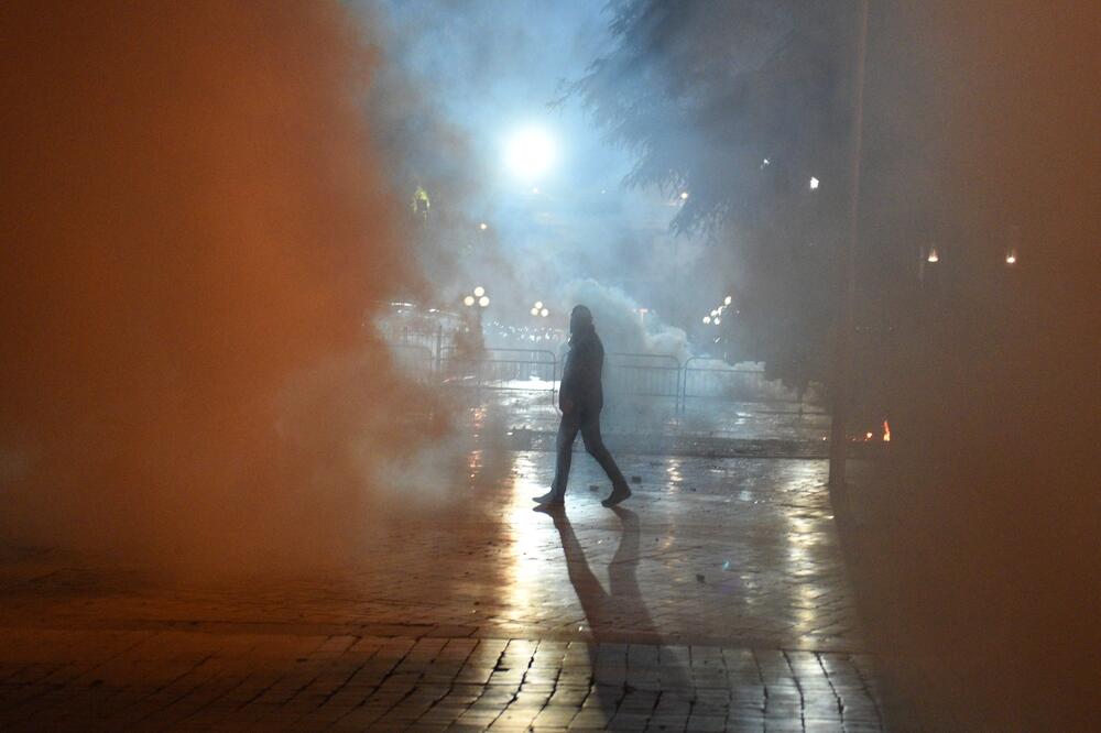 Sa protesta u Tirani, Foto: Reuters