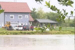 BiH: Zbog poplava blokirani putevi, otkazana nastava u školama