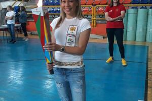 Olimpijski plamen stigao u Budvu, broje se dani do Igara malih...