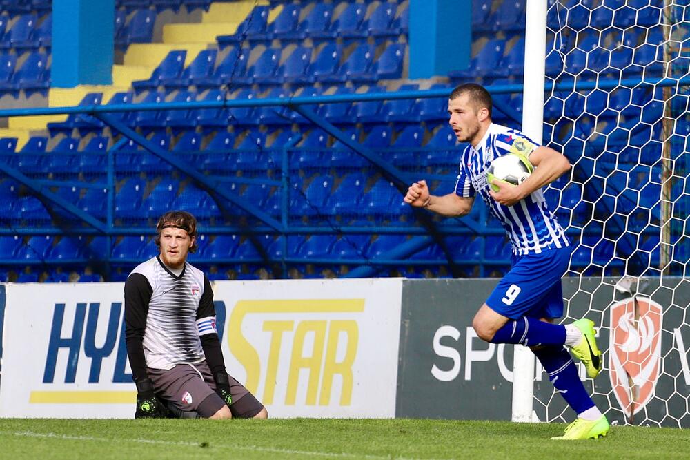 Mihailo Perović nakon gola za 1:1, Foto: Savo Prelević