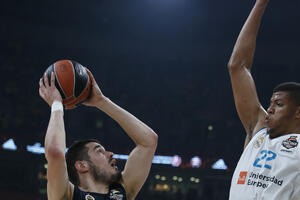 Fenerbahče jači na fajnl-foru: Kalinić i Veseli spremni za Efes