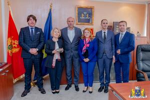 Carević na sastanku sa turskom ambasadorkom