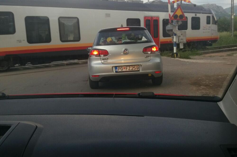 Podignuta rampa u Zagoriču, Foto: Čitalac "Vijesti"