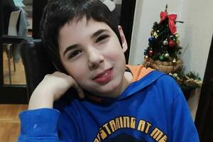 Pomozimo dječaku Ivu Raduloviću: Pošaljite sms 25 na broj 14543