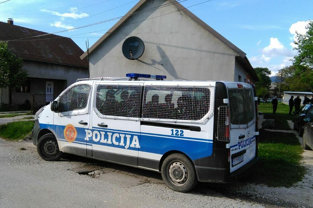 Policija vrši uviđaj, Foto: Svetlana Mandić